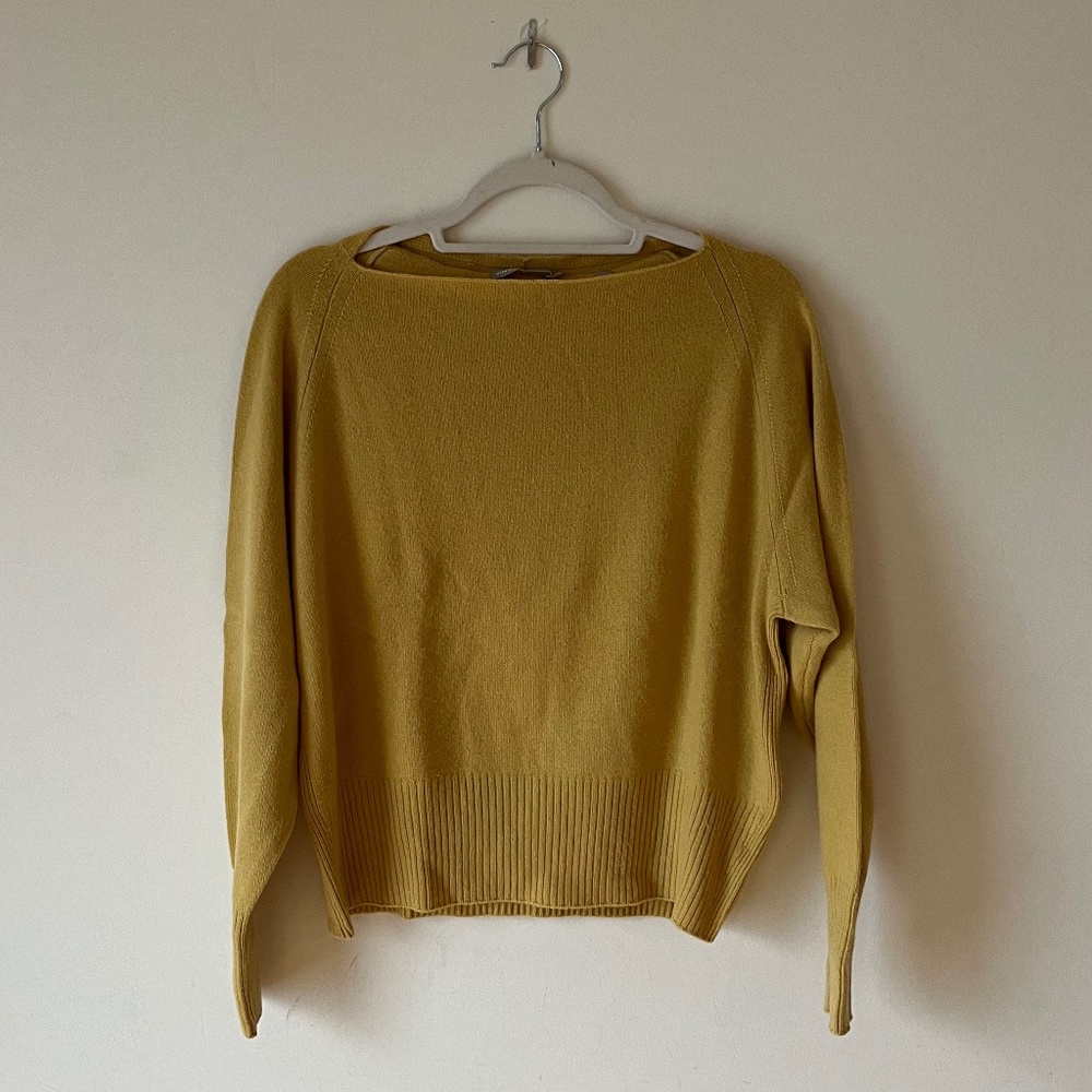 Vince cashmere yellow sweater